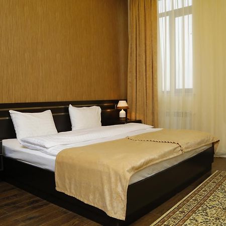 Tomu'S Hotel Gyumri Ngoại thất bức ảnh