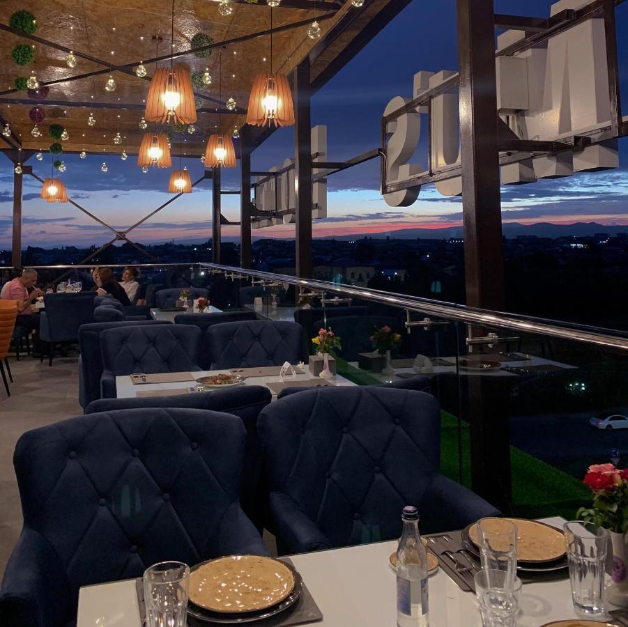 Tomu'S Hotel Gyumri Ngoại thất bức ảnh