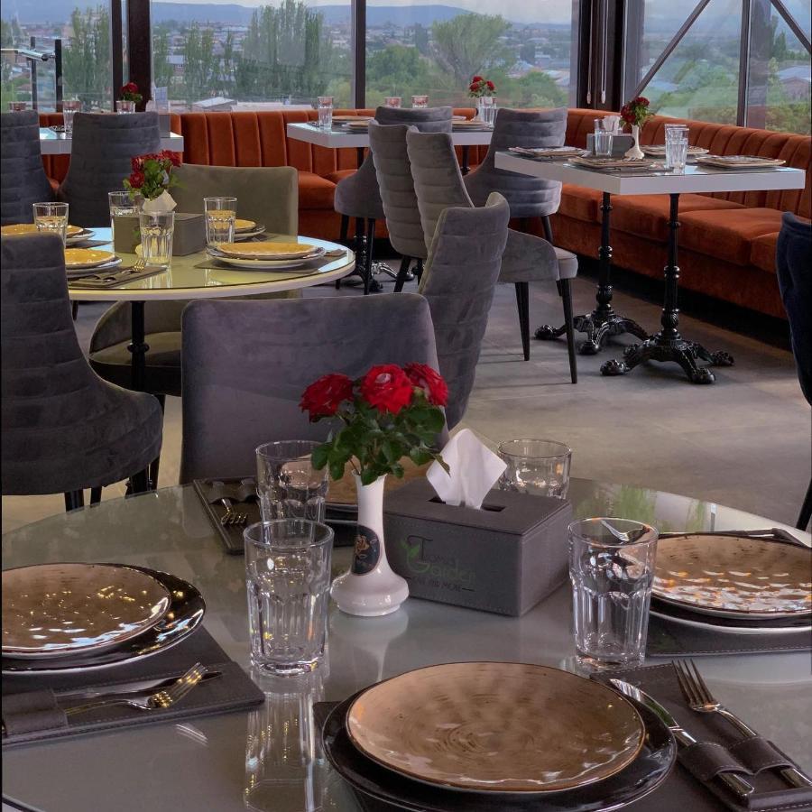Tomu'S Hotel Gyumri Ngoại thất bức ảnh