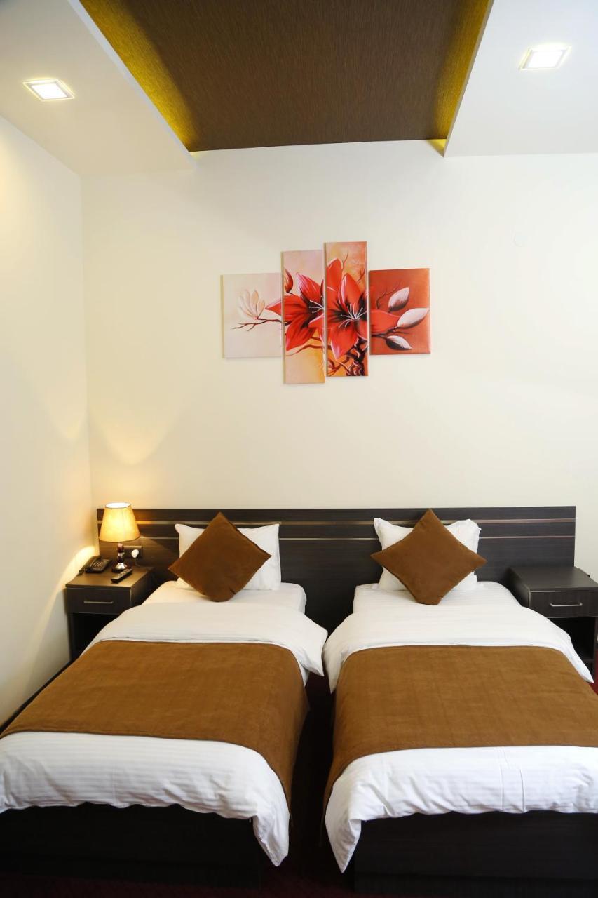 Tomu'S Hotel Gyumri Ngoại thất bức ảnh