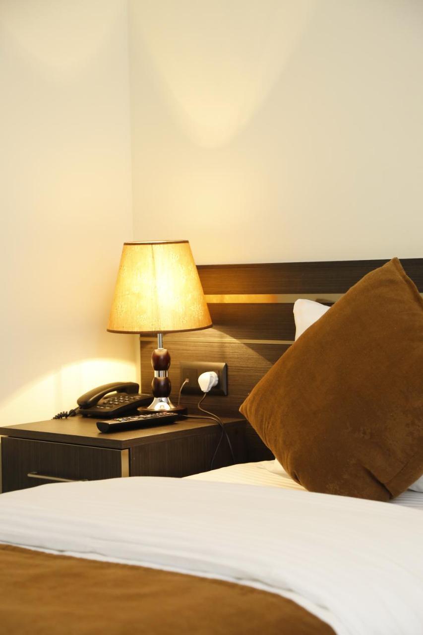 Tomu'S Hotel Gyumri Ngoại thất bức ảnh